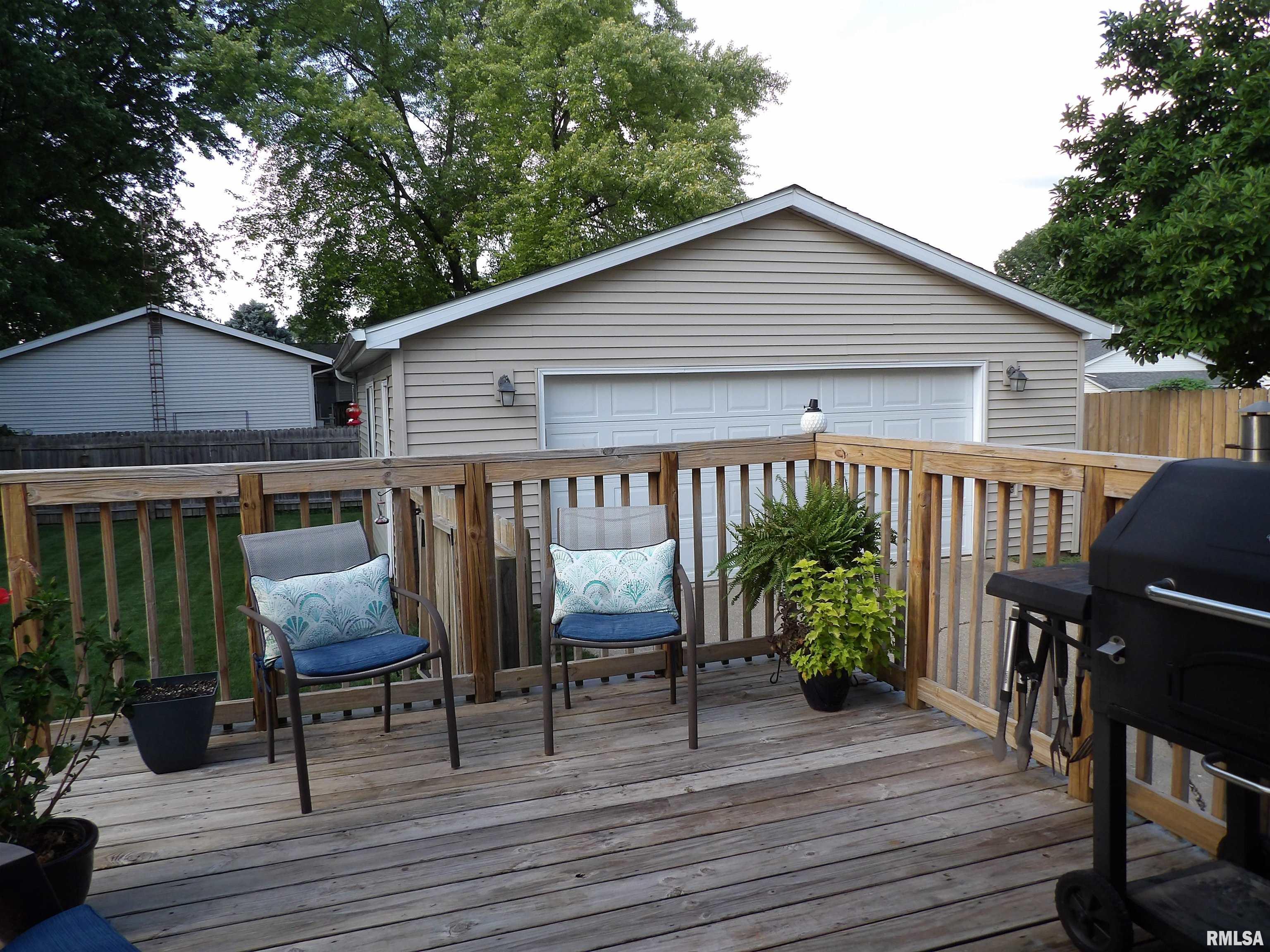 2913 Selkirk Road Springfield, IL 62702 - Photo 10 of 28