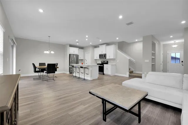 $2,695 | 13124 Holsinger Boulevard, Jacksonville, FL 32256