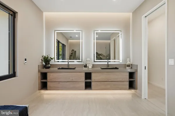 $3,300,000 | 9408 Old Courthouse Road, Vienna, VA 22182