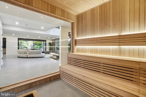 $3,300,000 | 9408 Old Courthouse Road, Vienna, VA 22182