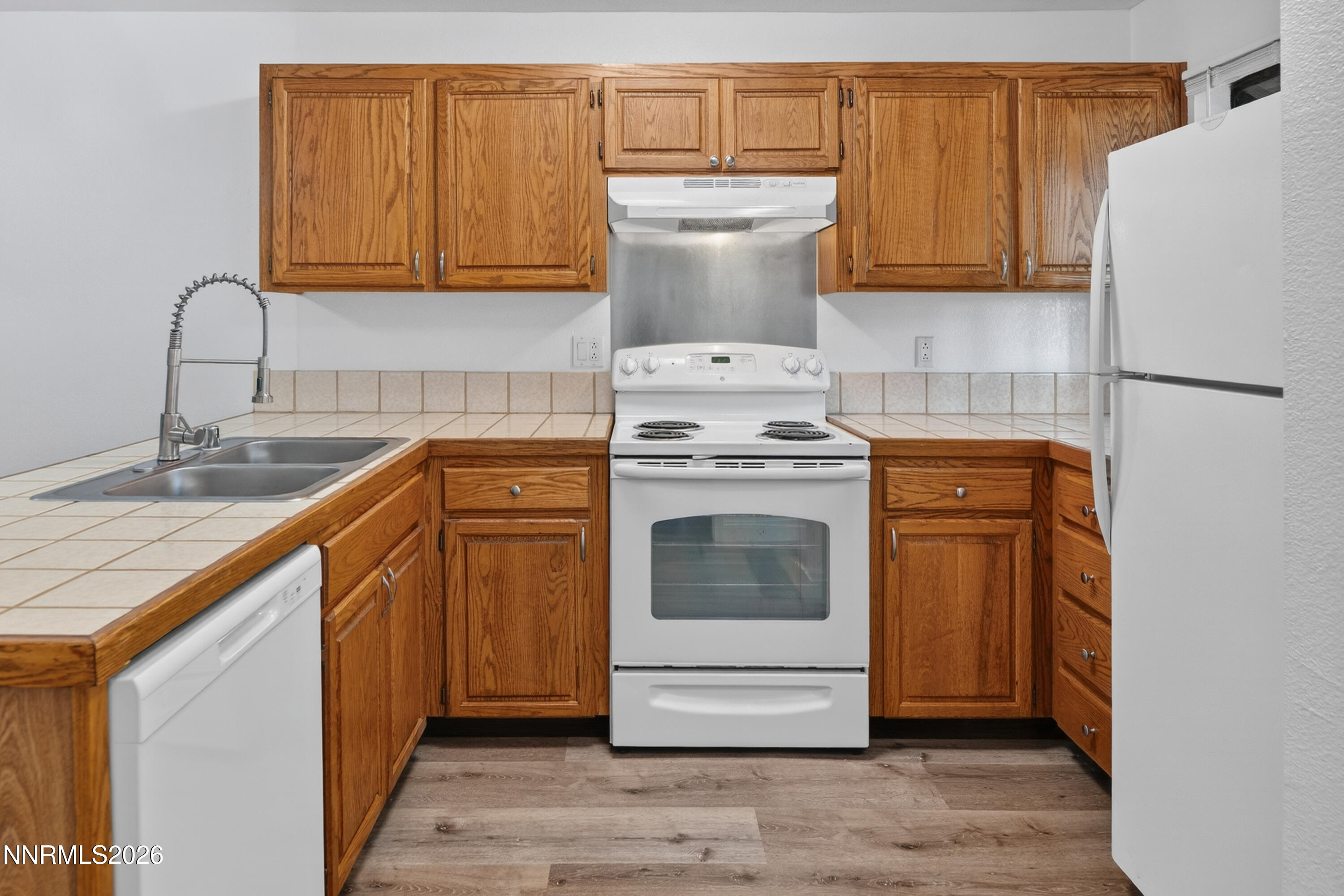 2949 Tierra Verde East Reno, NV 89512 - Photo 3 of 18 Kitchen