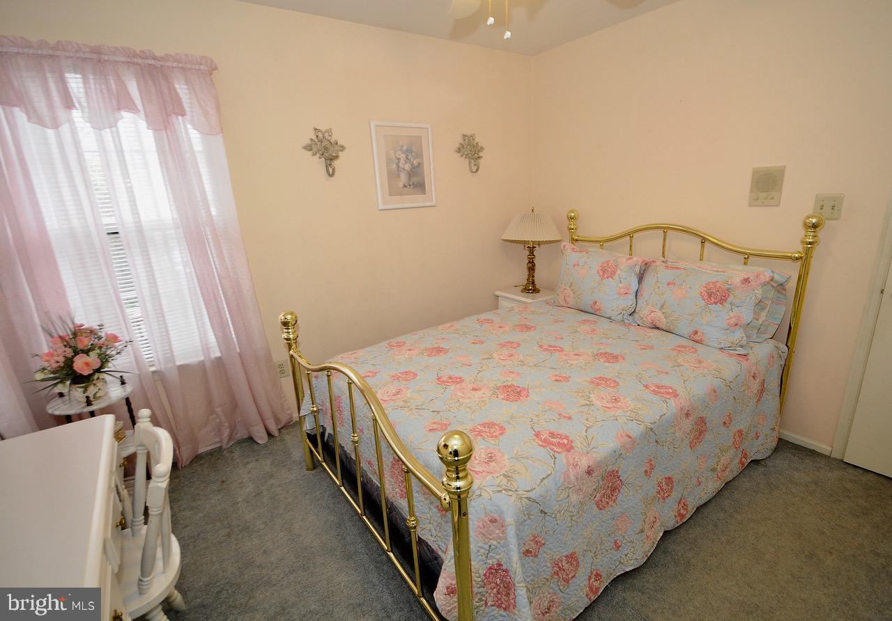 91 Ridgewood Way Burlington, NJ 08016 - Photo 23 of 37 Bedroom 3