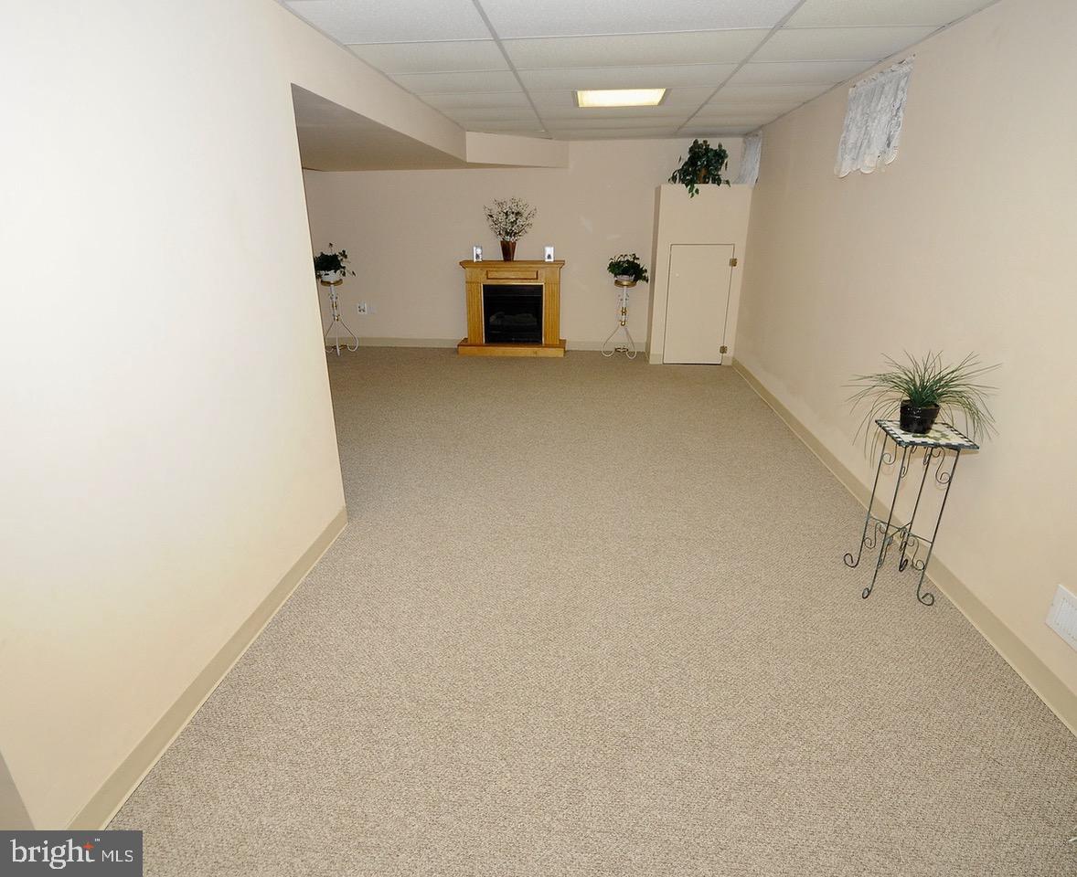91 Ridgewood Way Burlington, NJ 08016 - Photo 27 of 37 Finished Basement