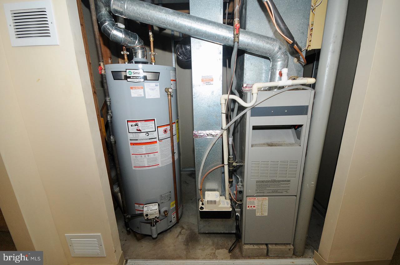 91 Ridgewood Way Burlington, NJ 08016 - Photo 30 of 37 HVAC System