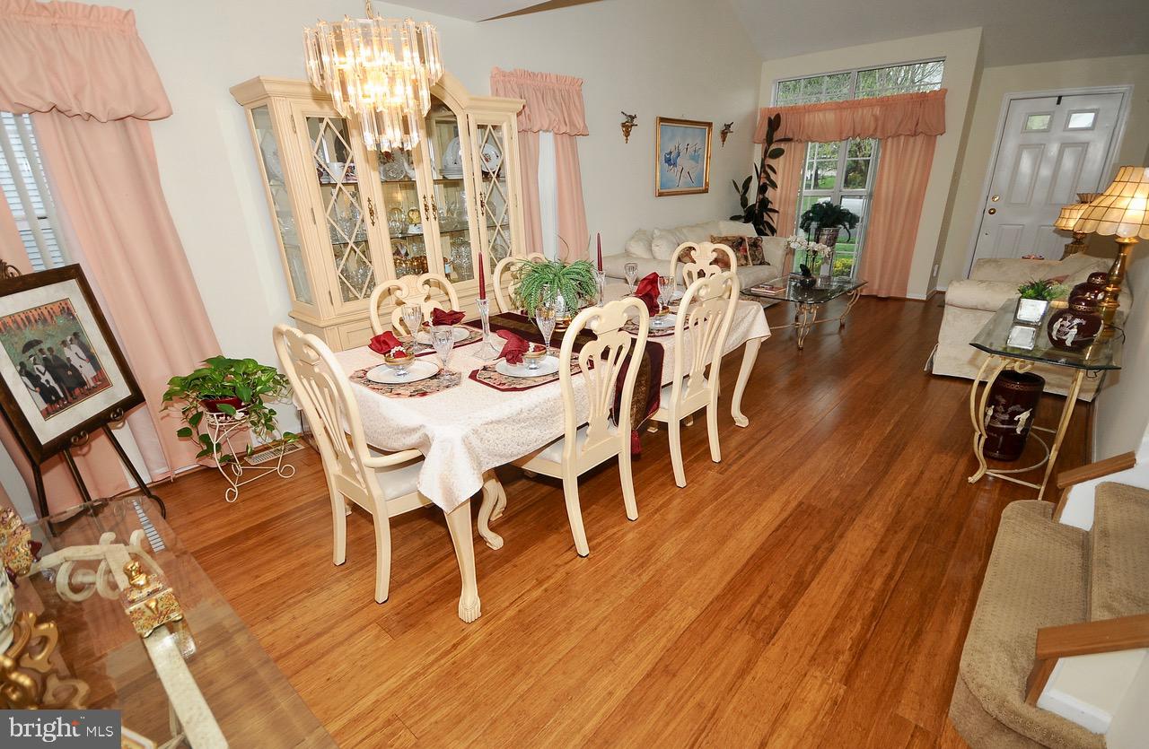 91 Ridgewood Way Burlington, NJ 08016 - Photo 4 of 37 Living and Dining Room Combo