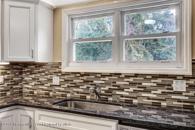 81 Oak Knoll Road Waretown, NJ 08758 - Photo 11 of 30 81 Knoll Rd Waretown NJ 08758-small-015-