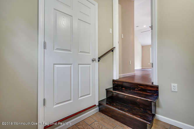 81 Oak Knoll Road Waretown, NJ 08758 - Photo 21 of 30 81 Knoll Rd Waretown NJ 08758-small-025-