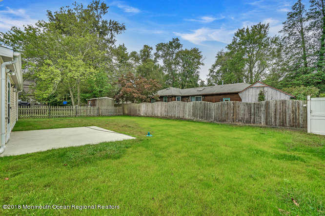81 Oak Knoll Road Waretown, NJ 08758 - Photo 28 of 30 81 Knoll Rd Waretown NJ 08758-small-032-