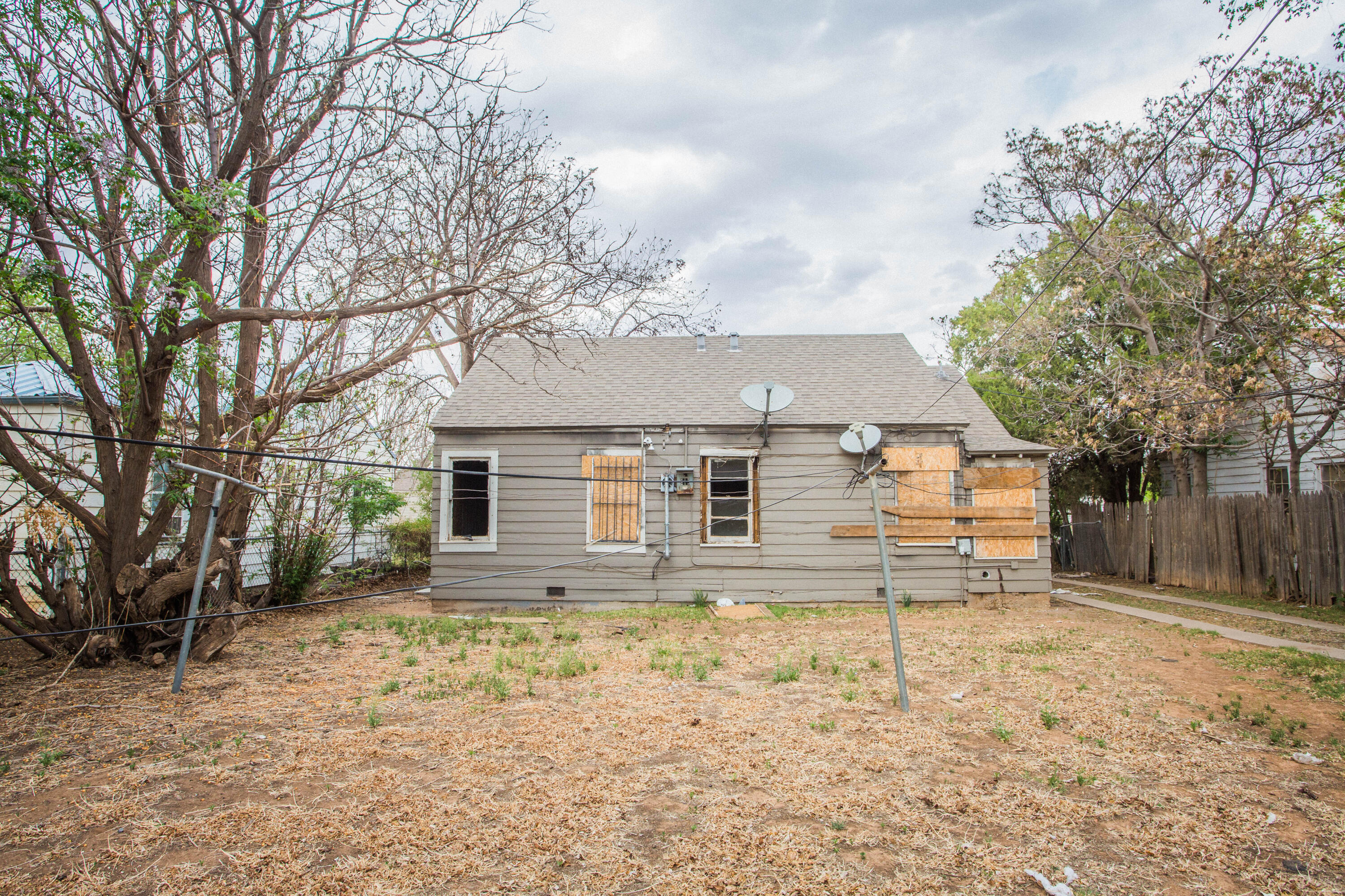 1503 27th Street Lubbock, TX 79411 - Photo 6 of 11 BACK 6