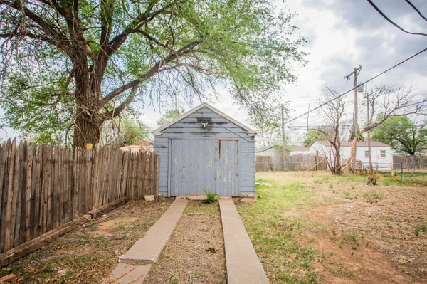 $40,000 | 1503 27th Street, Lubbock, TX 79411