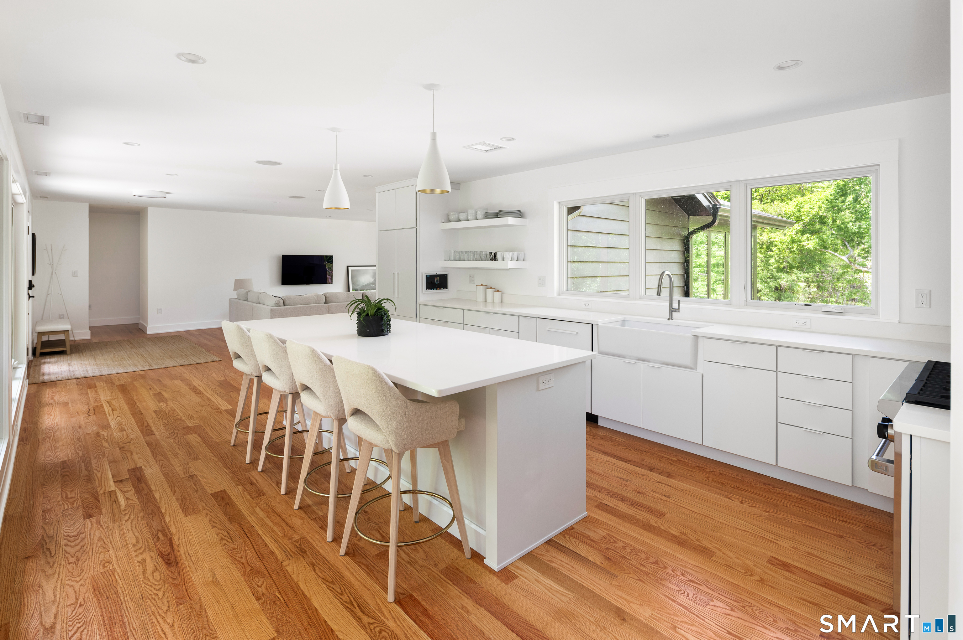 198 Woodchuck Road Stamford, CT 06903 - Photo 6 of 28