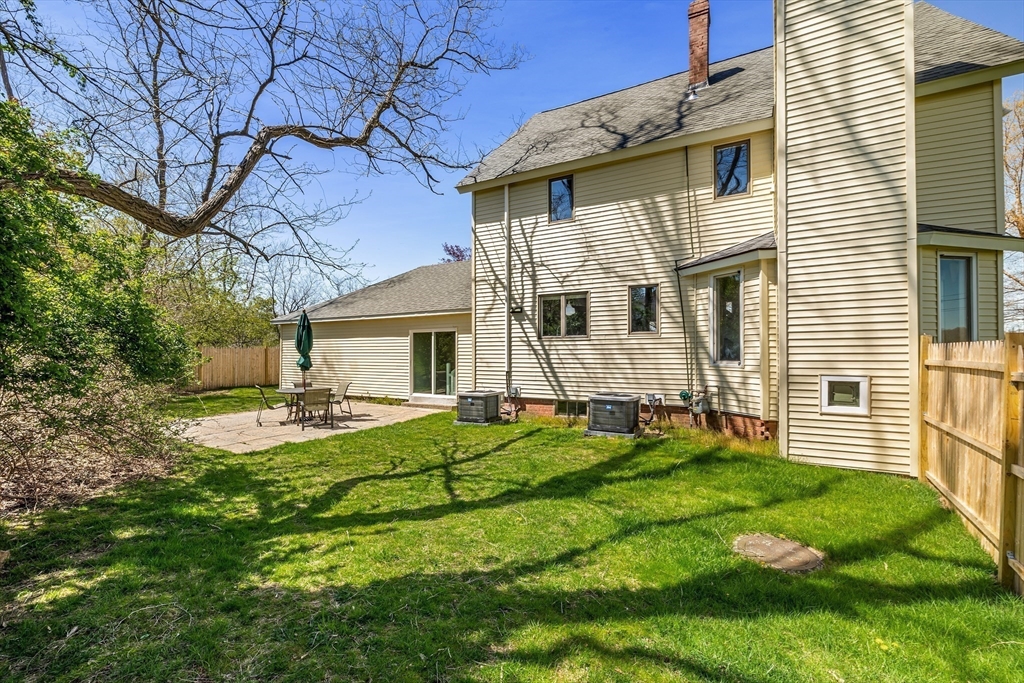 1705 Wampanoag Trail Barrington, RI 02806 - Photo 6 of 33