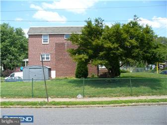 922 Grant Road Folcroft, PA 19032 - Photo 2 of 10 Exterior Side