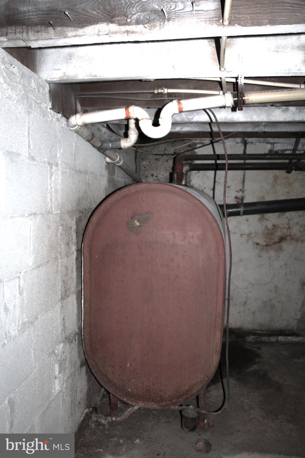 Oil Tank