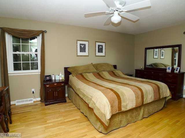 224 Epping Road Clemmons, NC 27012 - Photo 10 of 16 Master Bedroom.