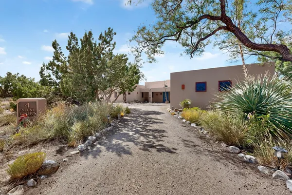 $649,000 | 4 Alexi Court, Placitas, NM 87043