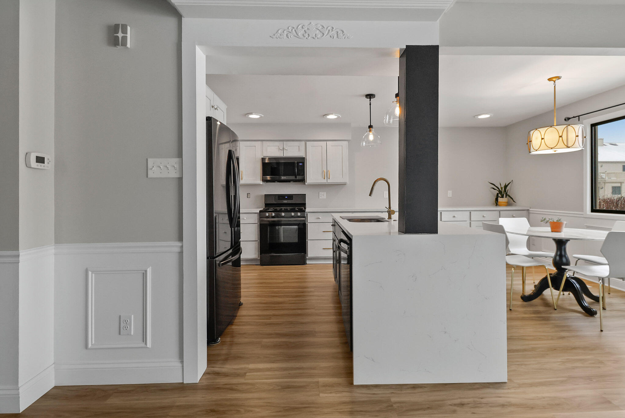 989 Millpond Road North Valparaiso, IN 46385 - Photo 13 of 21 2048x1369