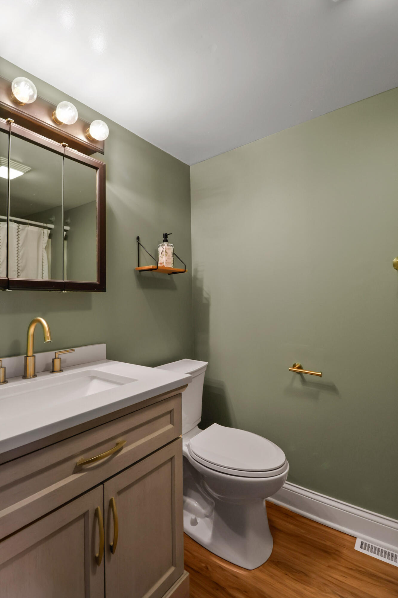 989 Millpond Road North Valparaiso, IN 46385 - Photo 15 of 21 1332x2000