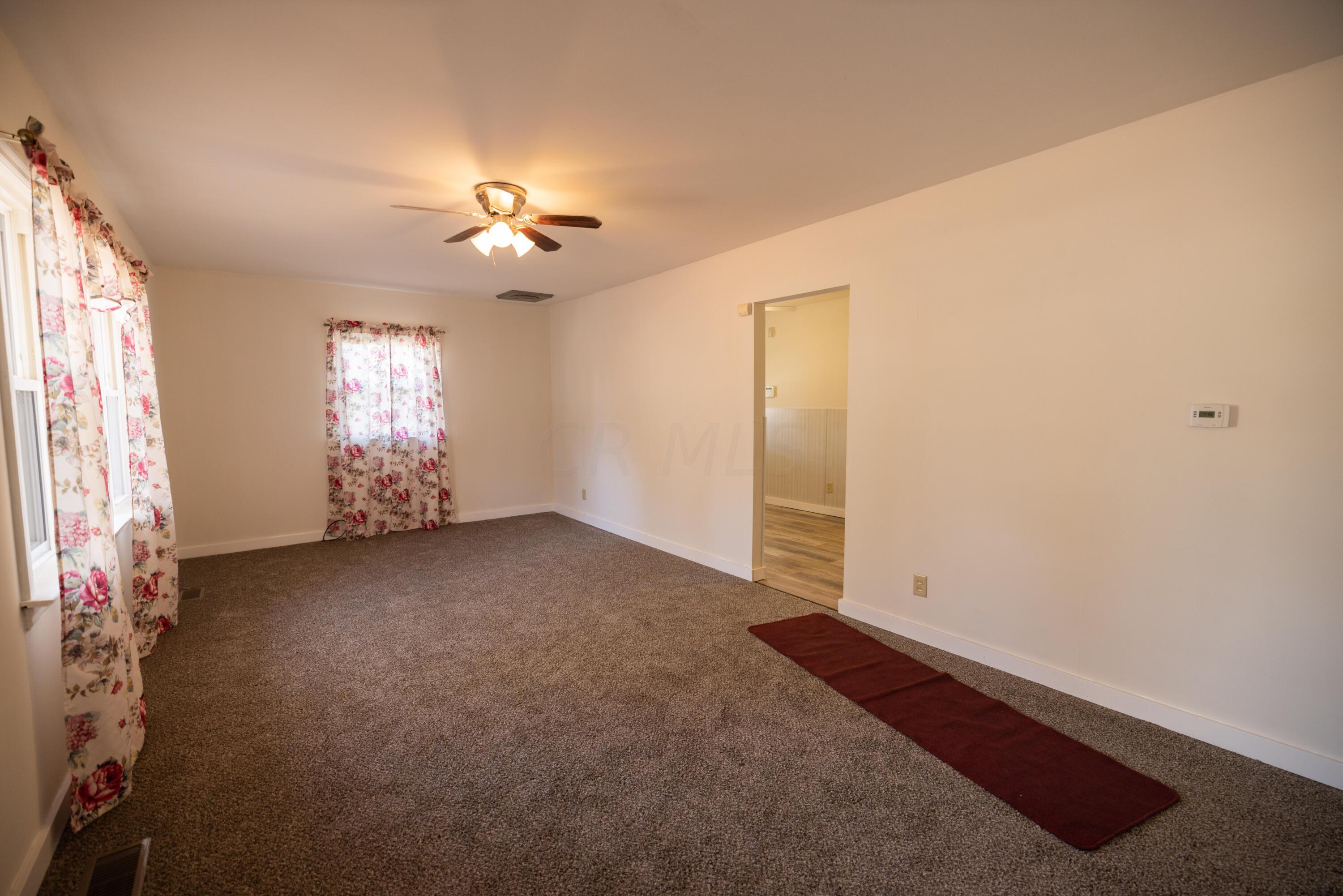 10695 Valentine Road Southwest Stoutsville, OH 43154 - Photo 11 of 38 10695 Valentine Rd SW-4