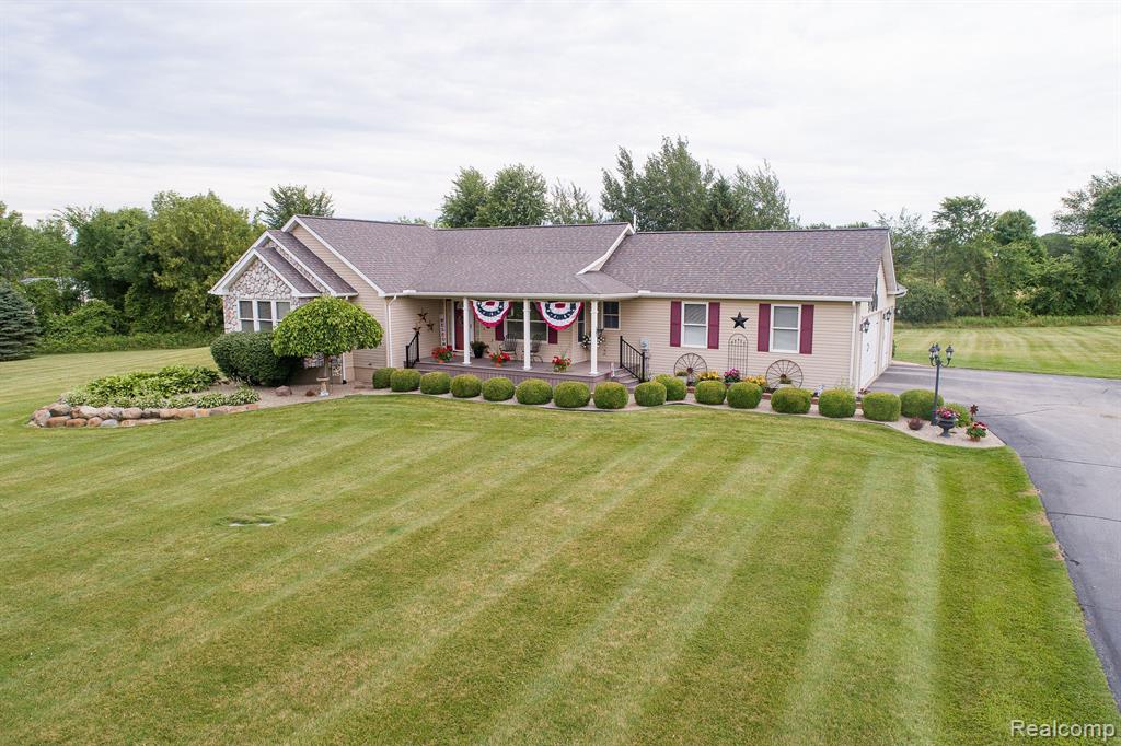 626 North Summers Road Imlay City, MI 48444 - Photo 4 of 53 Gallery Image 4