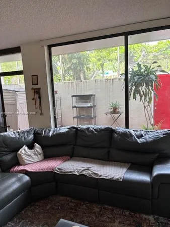 $3,500 | 3190 Bird Avenue, Unit 15, Coconut Grove, FL 33133