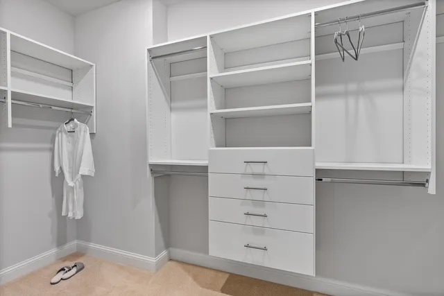 $1,199,999 | 1749 North River Road, Milwaukee, WI 53217