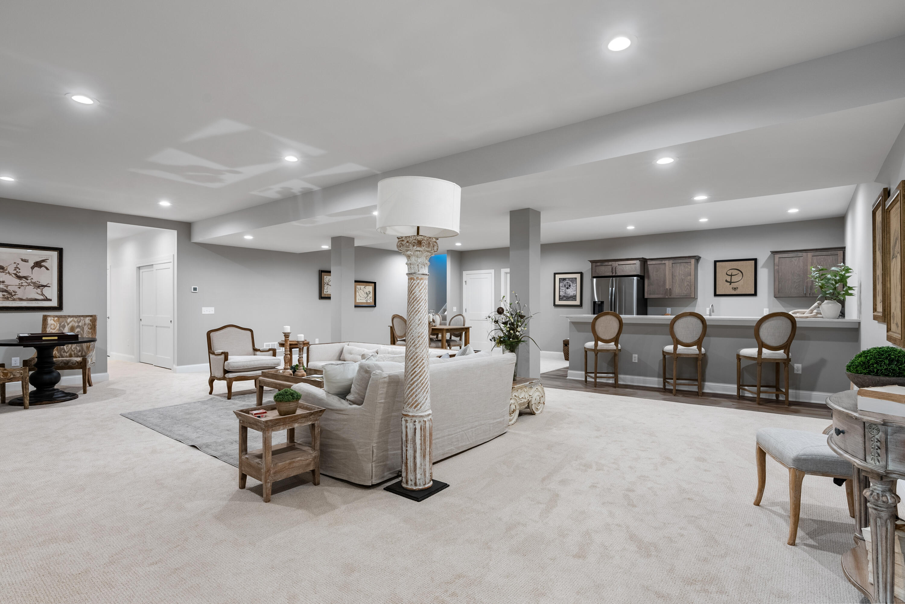 1749 North River Road Milwaukee, WI 53217 - Photo 24 of 40 Huge entertaining space