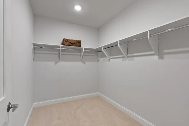 $1,199,999 | 1749 North River Road, Milwaukee, WI 53217