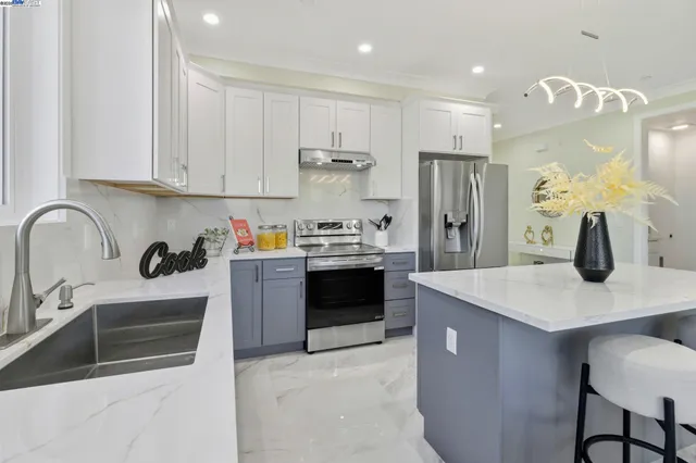 $1,850,000 | 492-494 Sunset Boulevard, Hayward, CA 94541