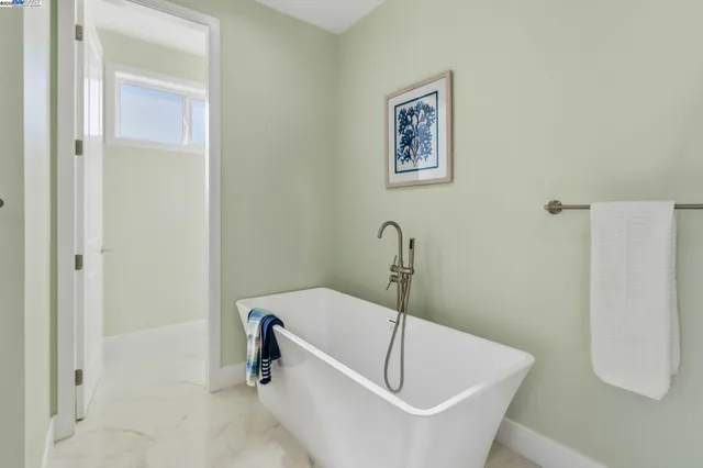 $1,850,000 | 492-494 Sunset Boulevard, Hayward, CA 94541