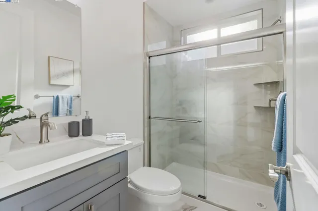 $1,850,000 | 492-494 Sunset Boulevard, Hayward, CA 94541