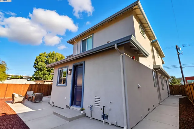 $1,850,000 | 492-494 Sunset Boulevard, Hayward, CA 94541