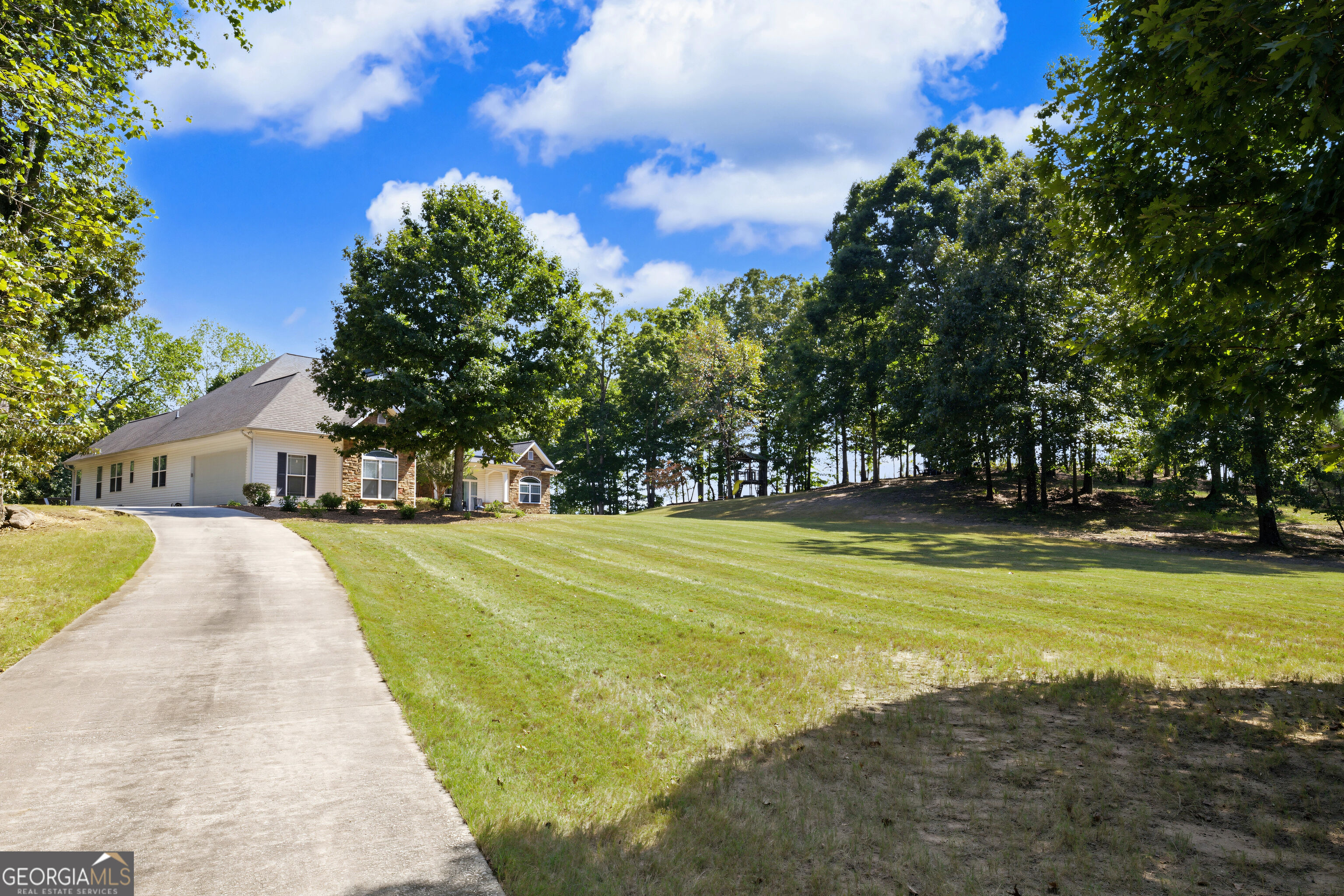 553 Bud Davis Road Newnan, GA 30263 - Photo 3 of 57 Gallery Image 3