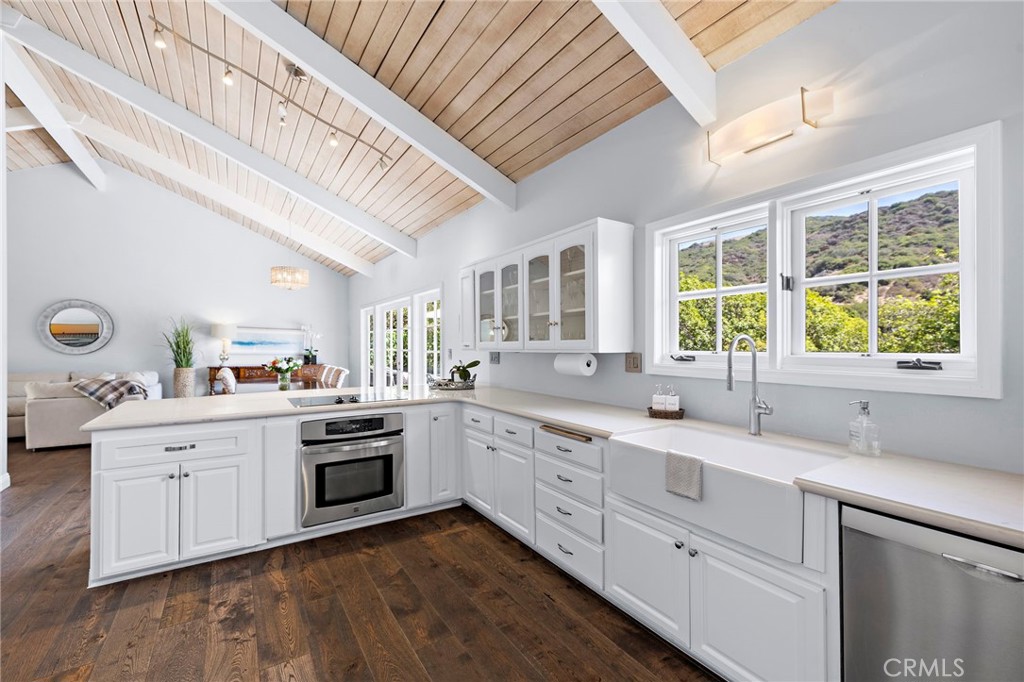 1467 Regatta Road Laguna Beach, CA 92651 - Photo 14 of 36 Gallery Image 14