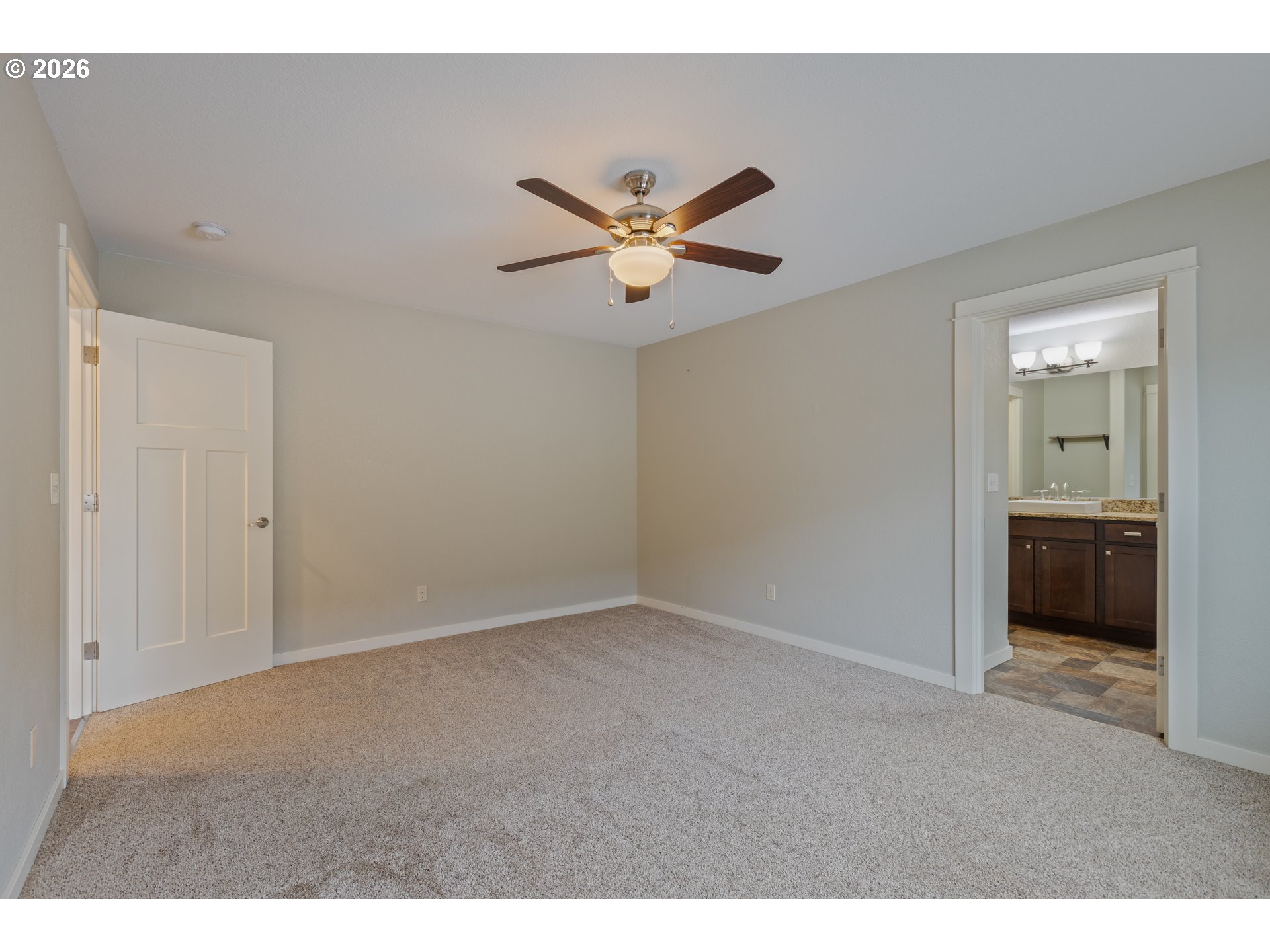 409 South State Street Sutherlin, OR 97479 - Photo 25 of 47 a view of an empty room