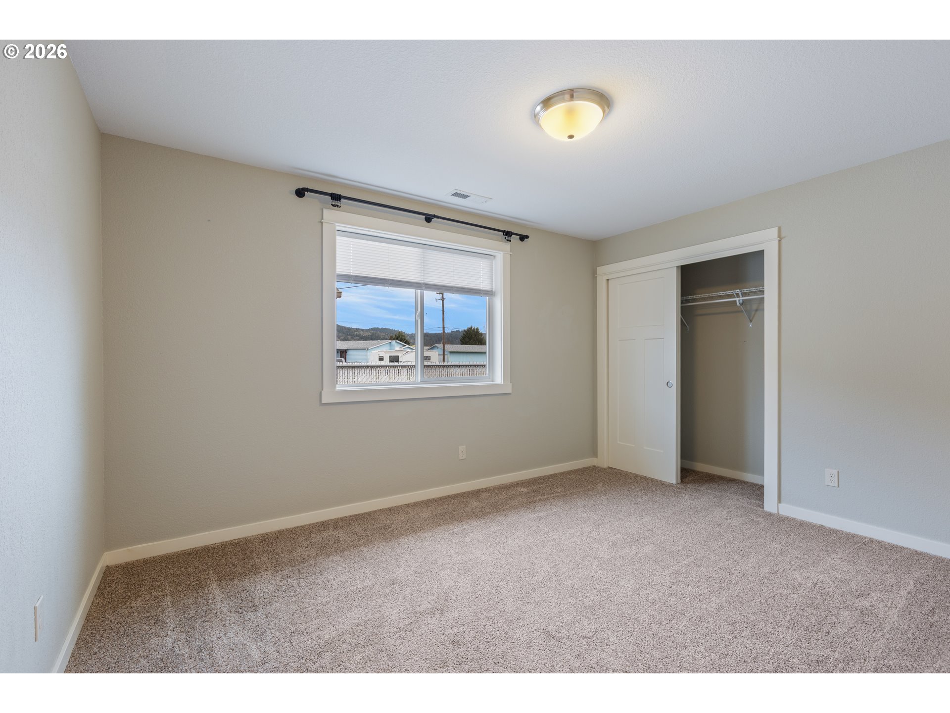 409 South State Street Sutherlin, OR 97479 - Photo 38 of 47 a view of an empty room