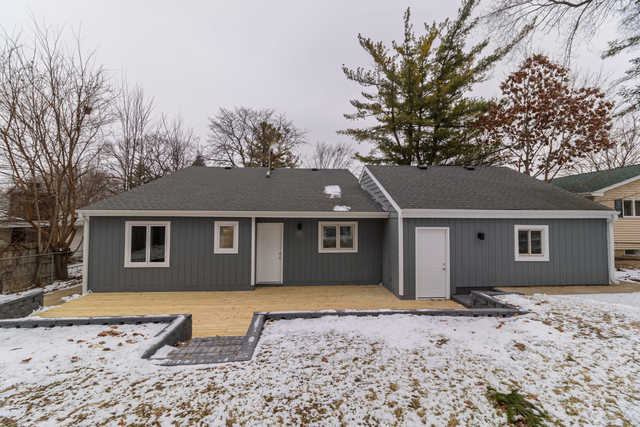25267 Timber Lane Lake Villa, IL 60046 - Photo 15 of 19 front view of a house with a yard