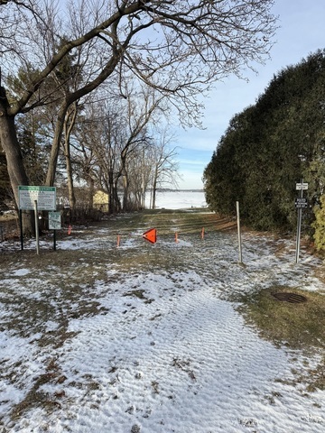 25267 Timber Lane Lake Villa, IL 60046 - Photo 18 of 19 a backyard of a house with lots of green space