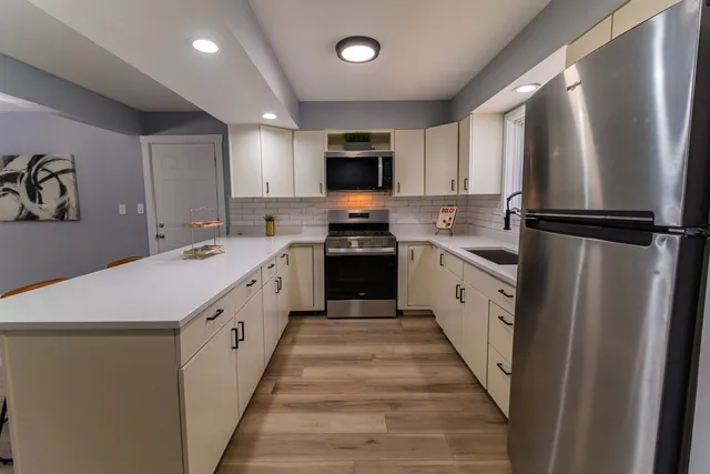 $299,500 | 25267 Timber Lane, Lake Villa, IL 60046