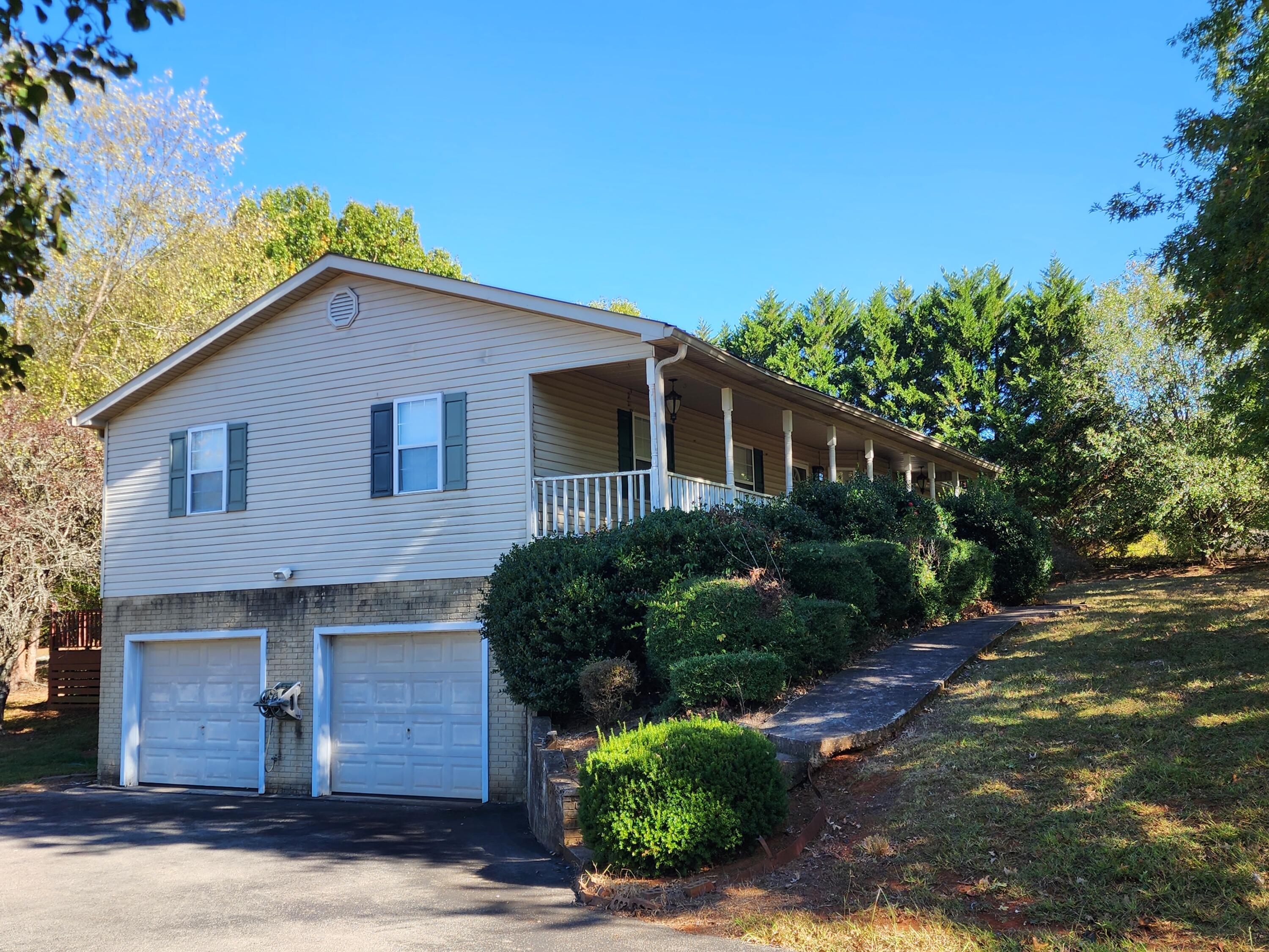 671 Hiwassee Circle Decatur, TN 37322 - Photo 4 of 34 20231018_151625