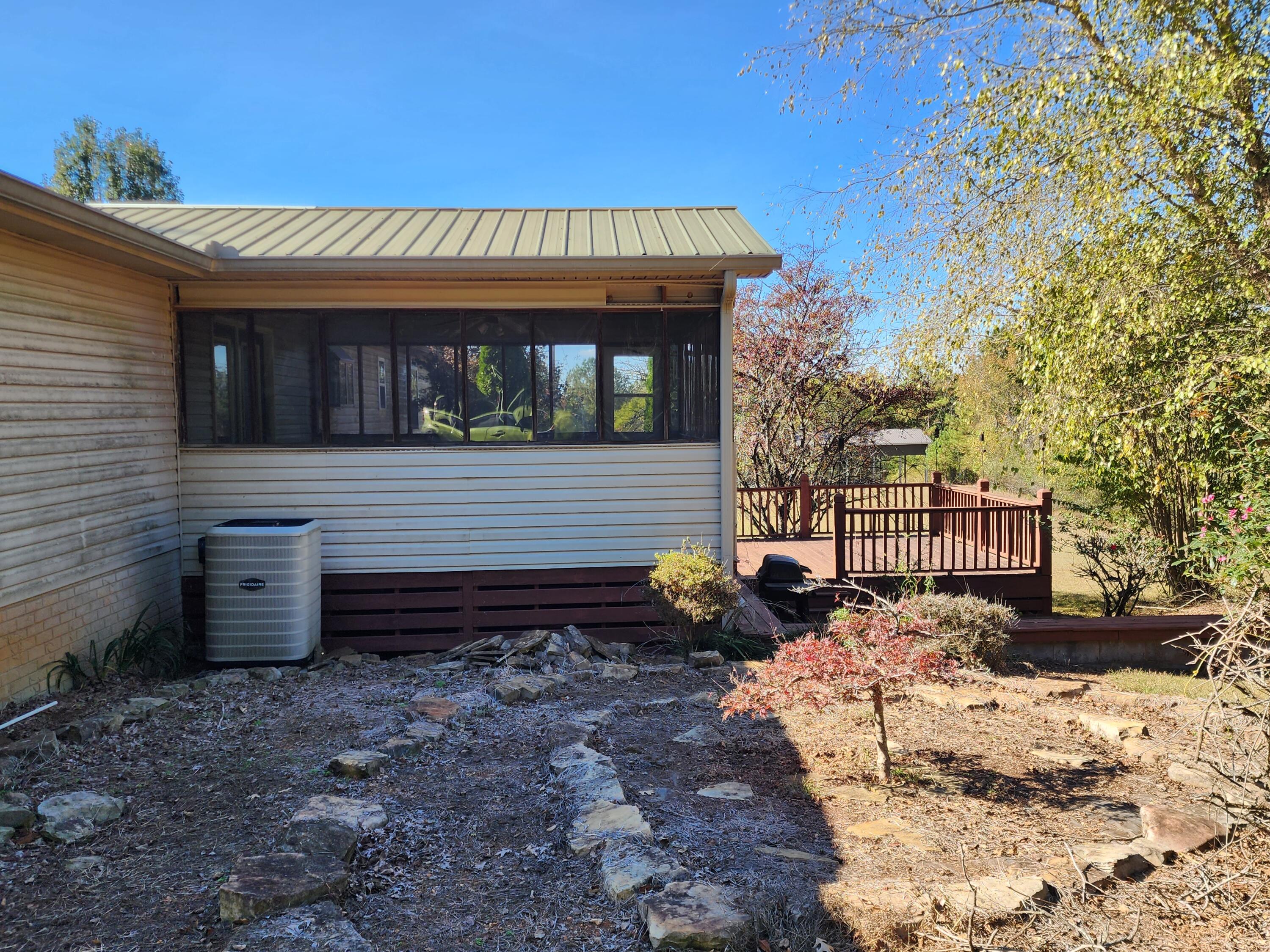 671 Hiwassee Circle Decatur, TN 37322 - Photo 7 of 34 20231018_151815
