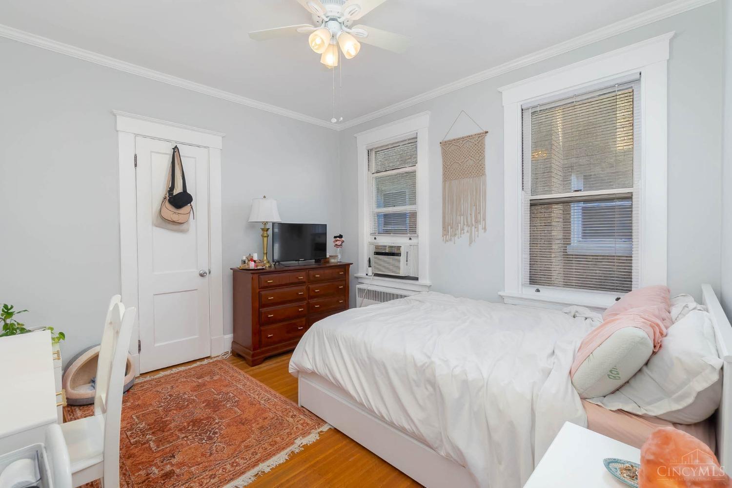 2757 Madison Road Cincinnati, OH 45209 - Photo 11 of 37 Gallery Image 11