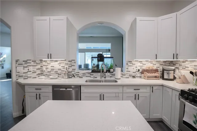 $764,999 | 39601 Saba Court, Murrieta, CA 92563