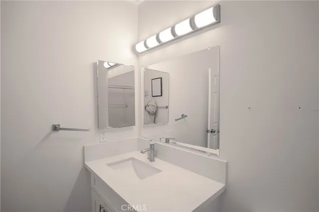 $764,999 | 39601 Saba Court, Murrieta, CA 92563