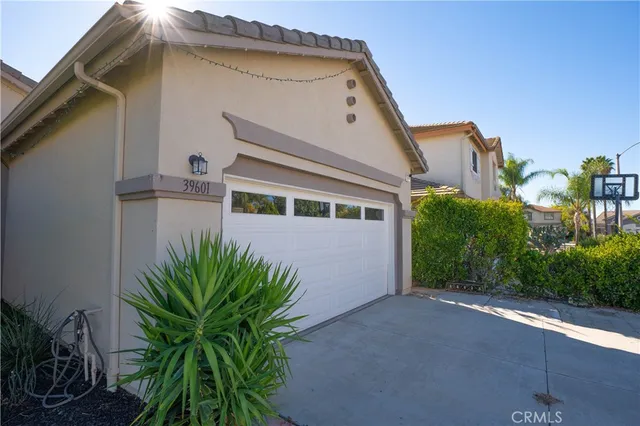 $764,999 | 39601 Saba Court, Murrieta, CA 92563