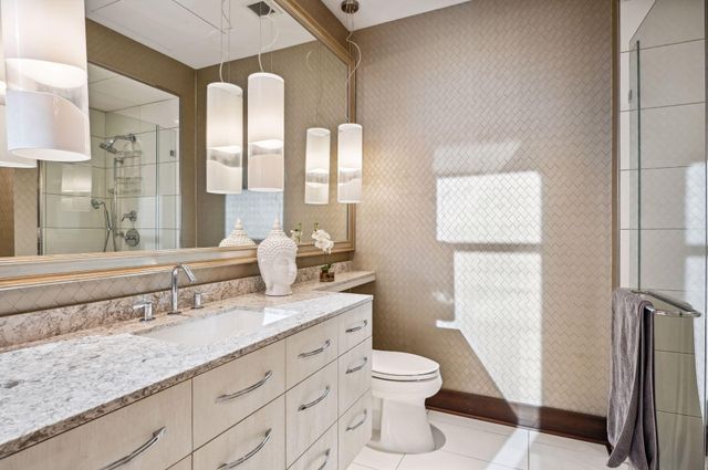 $1,699,000 | 201 South 11th Street, Unit 2500, Minneapolis, MN 55403