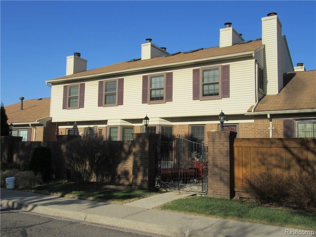 22385 Peach Tree Novi, MI 48375 - Photo 1 of 18 001.JPG