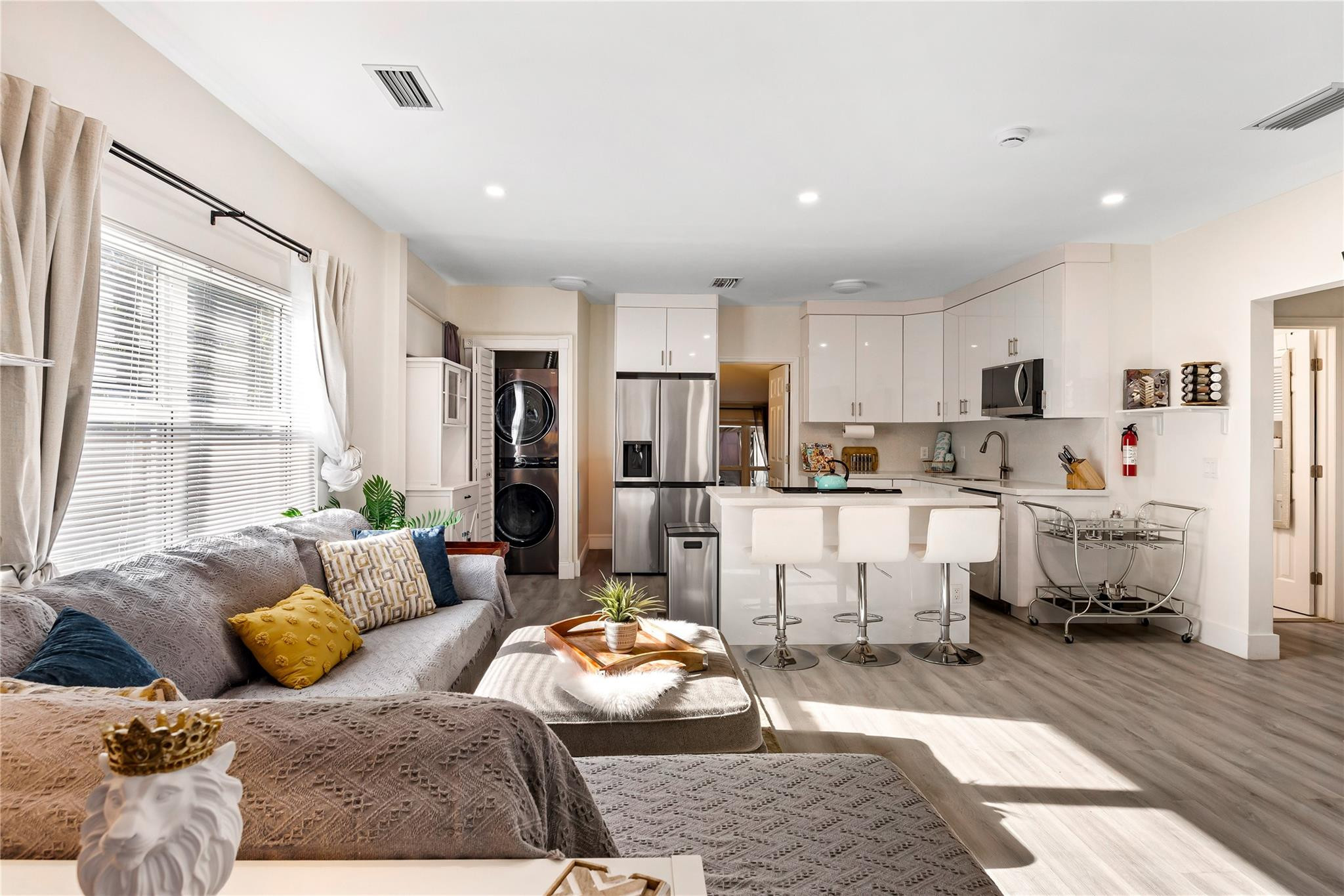 218 Southwest 7th Street Dania Beach, FL 33004 - Photo 9 of 57 Photo 9