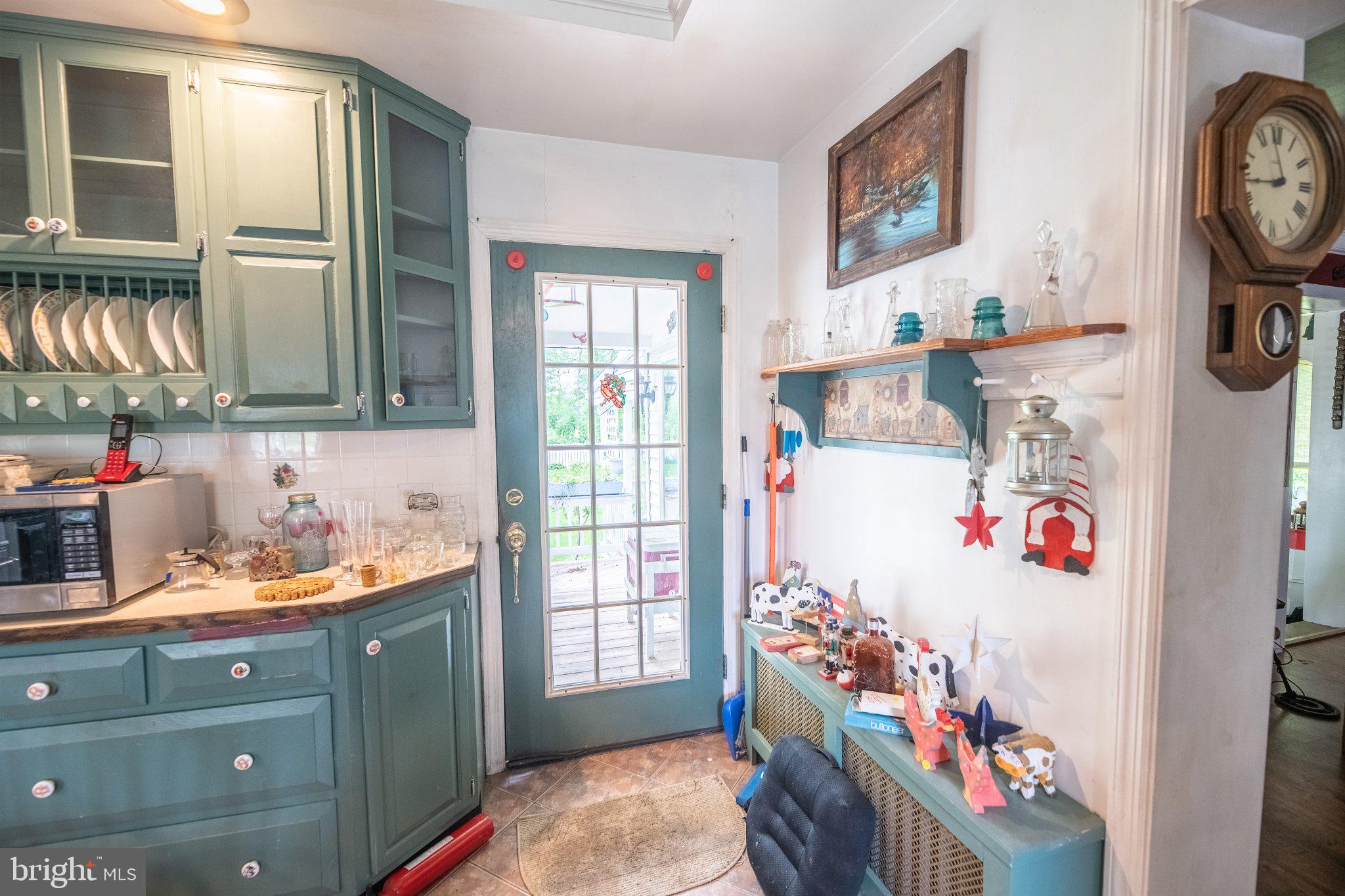 57 Diverty Road Pennington, NJ 08534 - Photo 14 of 86 Charming kitchen with coastal accents.