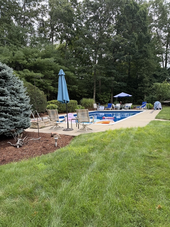 29 West Colonial Road Wilbraham, MA 01095 - Photo 32 of 33 Gallery Image 32